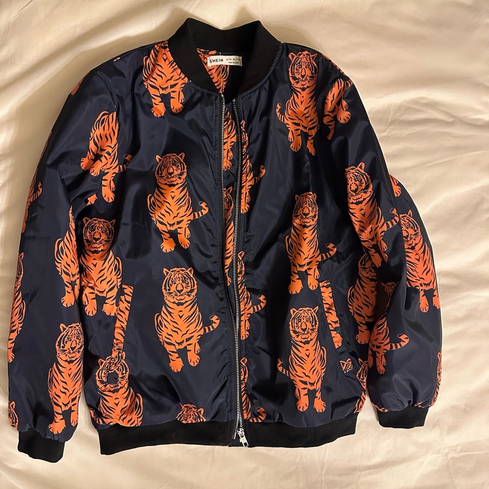 Boys Fashion Jacket size 11-12 never worn